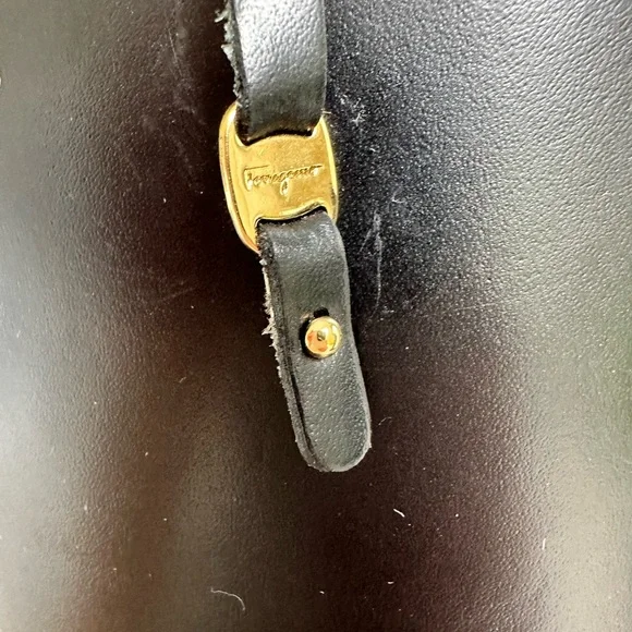 Women Salvatore Ferragamo rainy boots black size 10 preowned. - Picture 6 of 12